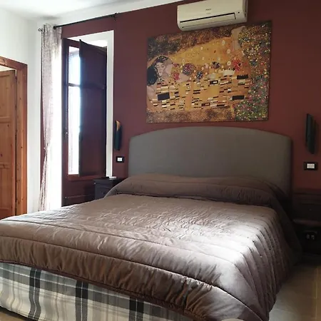Marta A Due Passi Dalla Clinica Ortopedica Rizzoli E Da Santa Teresa Aparthotel