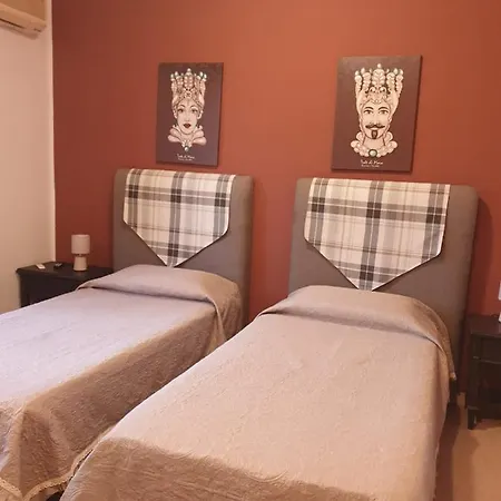 Aparthotel Marta A Due Passi Dalla Clinica Ortopedica Rizzoli E Da Santa Teresa