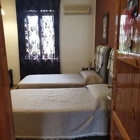 Aparthotel Marta A Due Passi Dalla Clinica Ortopedica Rizzoli E Da Santa Teresa Bagheria